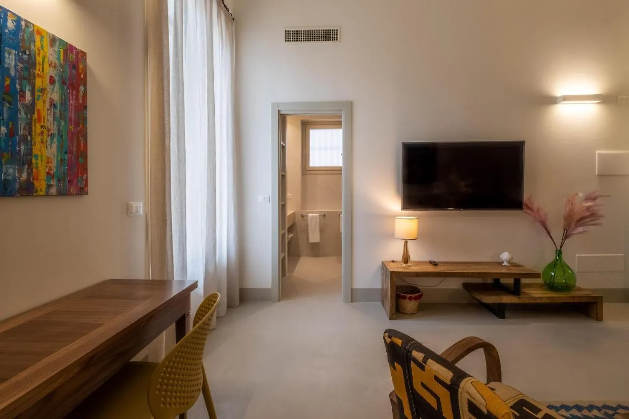 Palazzo San Lazzaro - Lecce Selection Jacuzzi Rooms & Suites 0*,  Italy
