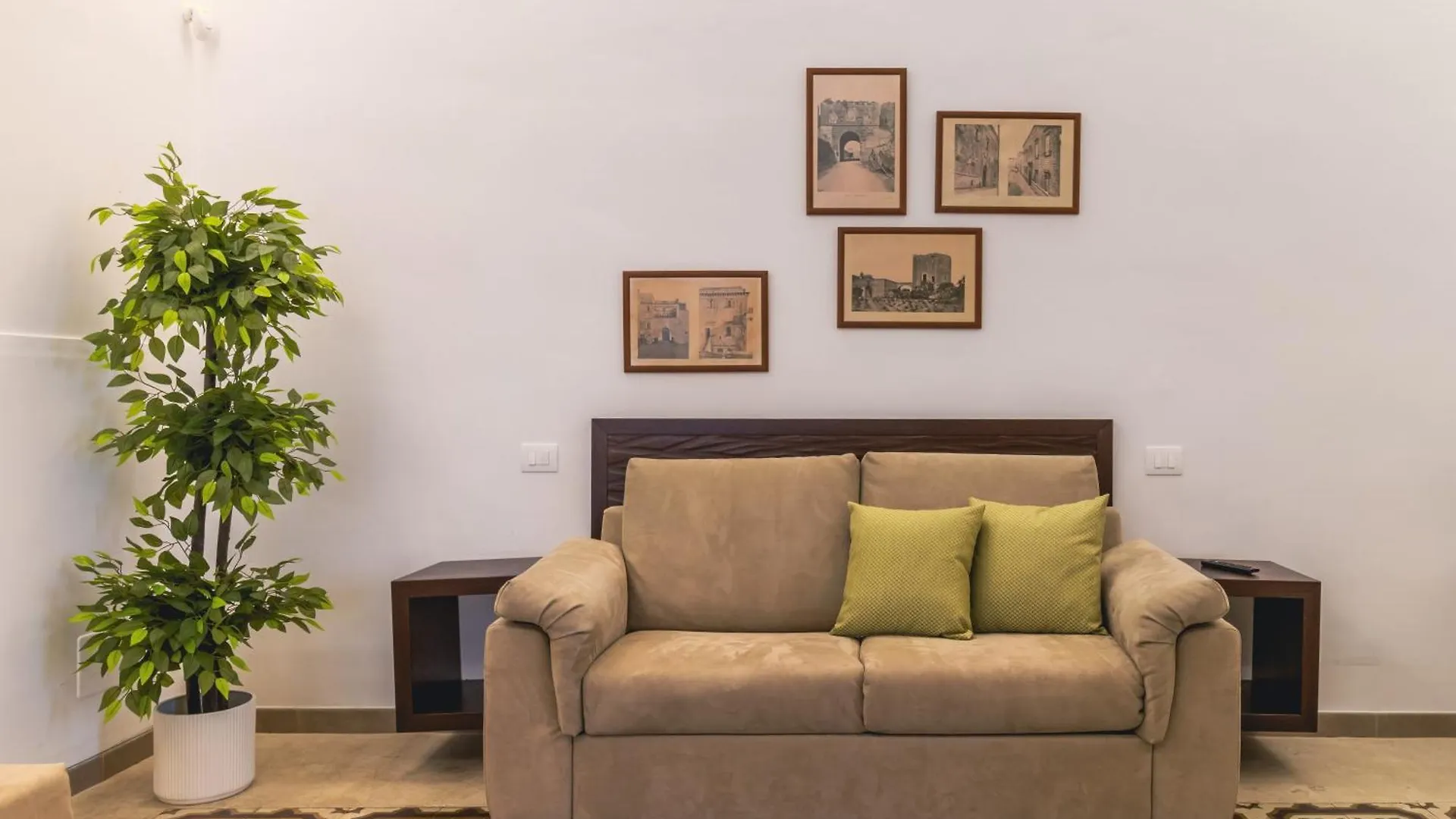 Palazzo San Lazzaro Rooms&Suites SIT Lecce Affittacamere
