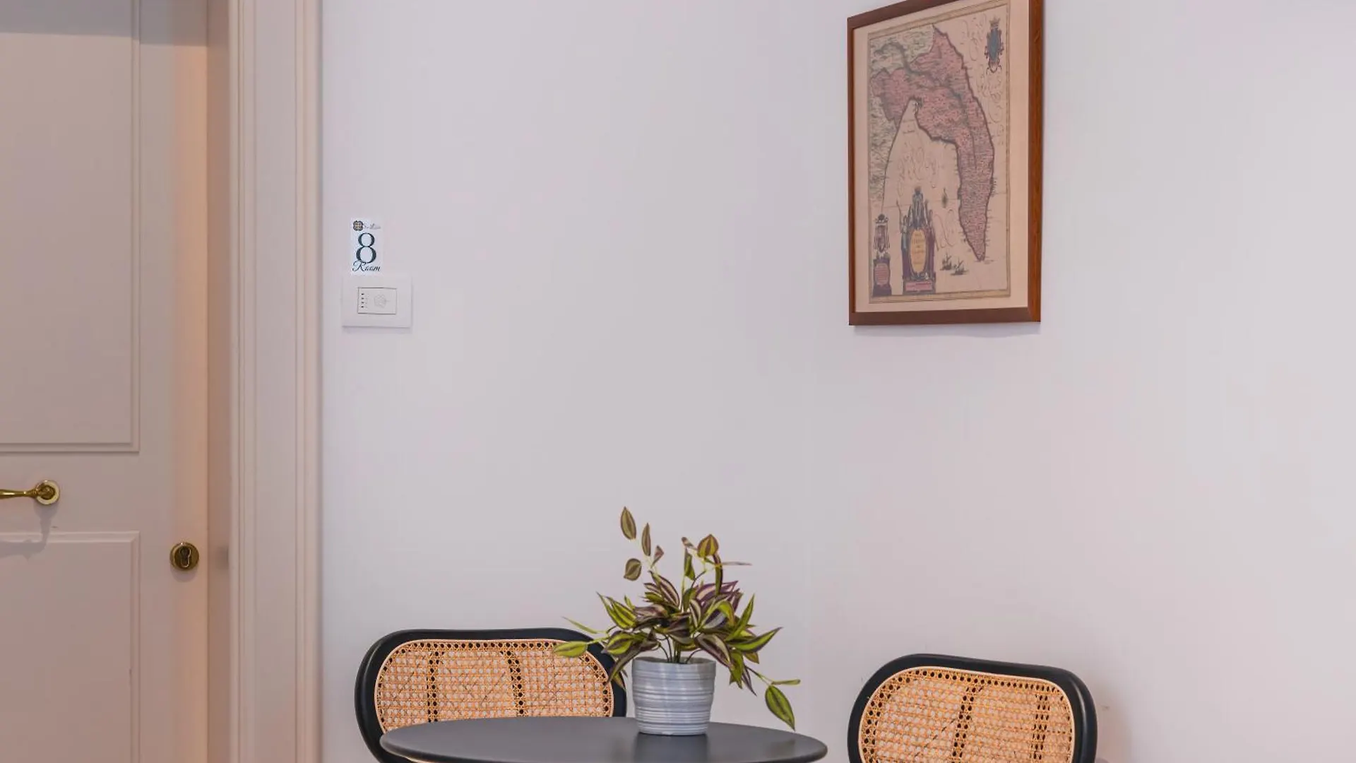 Palazzo San Lazzaro - Lecce Selection Jacuzzi Rooms & Suites 0*,  איטליה