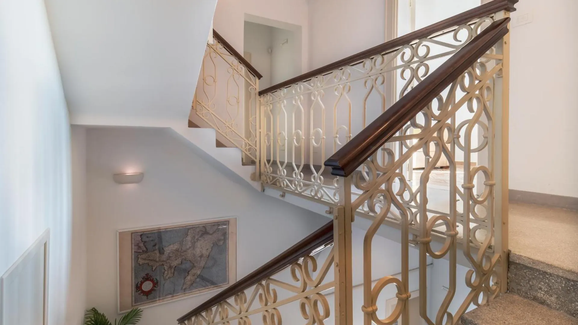 בית הארחה Palazzo San Lazzaro - Lecce Selection Jacuzzi Rooms & Suites איטליה